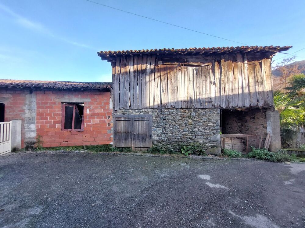 GRANGE A RENOVER AVEC DU TERRAIN SECTEUR "ARBAS"
