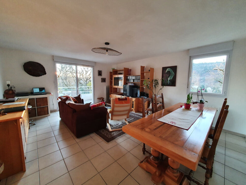 Cahors, proche toutes commodités, appartement 4 pièces avec parkings