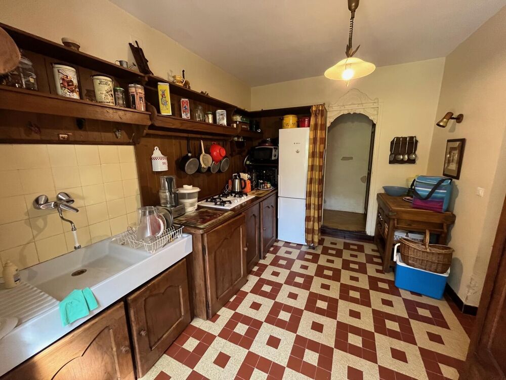 CHARME ASSURE POUR CETTE MAISON DE VILLAGE ENCAUSSE LES THERMES