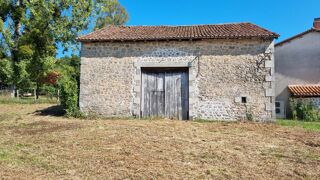  Remise / Grange � vendre 90 m� Piegut-pluviers