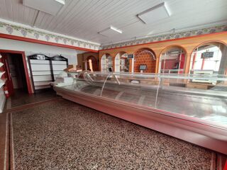  Immeuble à vendre 4 pièces 300 m²