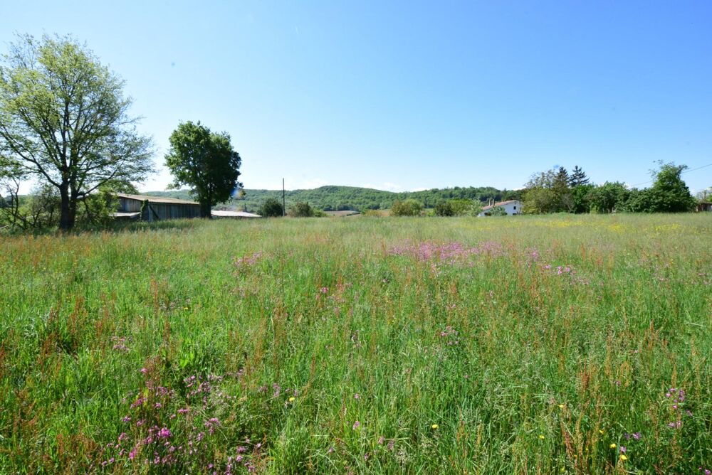 Vente Terrain TERRAIN DE 2.446 M² BIEN EXPOSE SECTEUR 