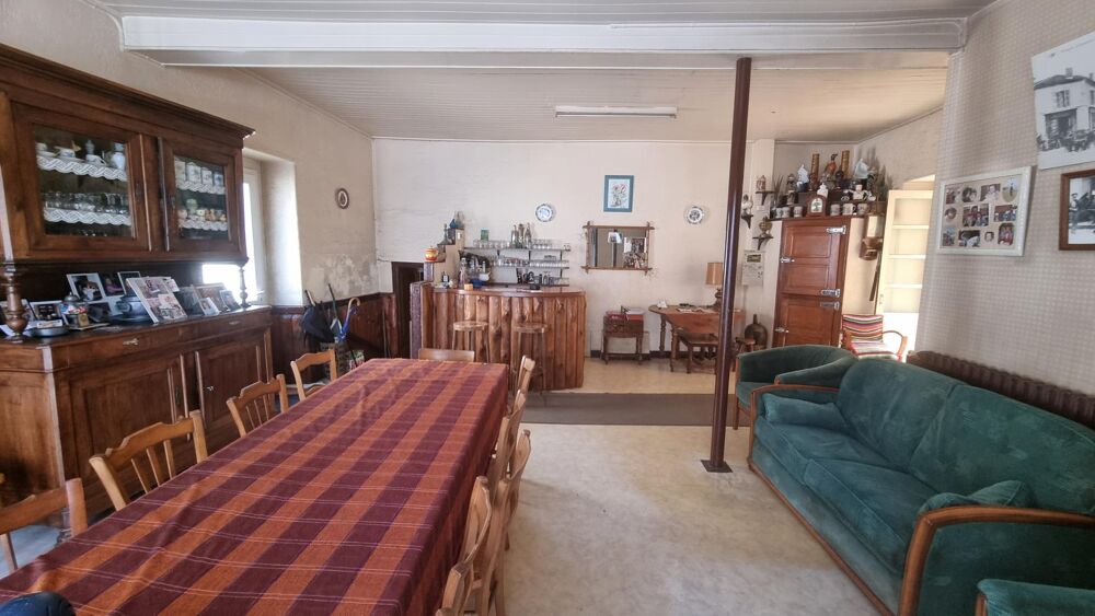 Vente Maison Ancien bar restaurant avec logement Piegut-pluviers