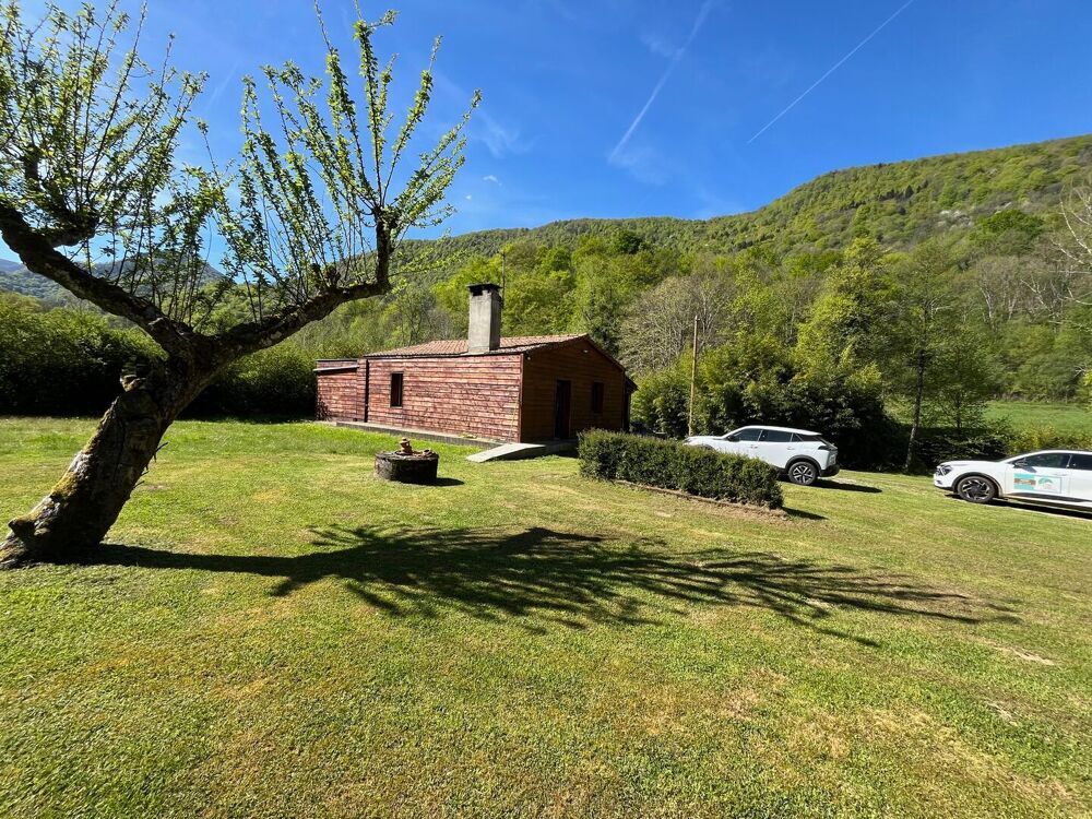 Vente Maison et au bord, coule une rivi�re.... Aspet
