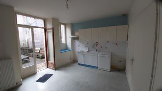  Immeuble à vendre 12 pièces 93 m²