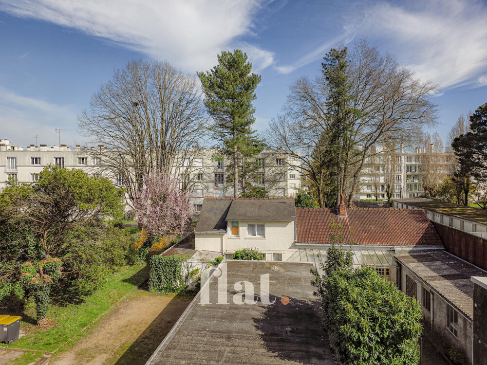 Appartement T4 + balcon + CAVE/ Route de Vannes - Longchamp