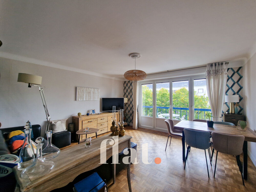 Vente Appartement Appartement T3/T4 de 92m2 + lumineux + Place de pkg en s/sol + grand balcon / dpe C / 3ème étage / ascenseur Nantes