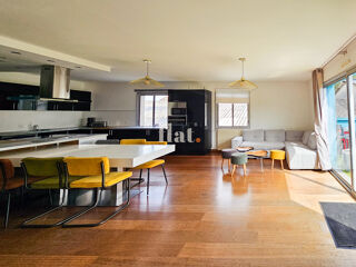  Maison à louer 8 pièces 180 m²