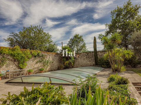 Vente Propri�t�/Ch�teau PROPRIETE 6 pi�ces 351 m2 / 8 000 m2 clos / AIGREFEUILLE-SUR-MAINE/ 4 CH / Piscine / d�pendances am�nag�es Aigrefeuille sur maine