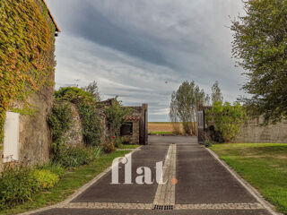  Propri�t�/ch�teau � vendre 6 pi�ces 351 m�