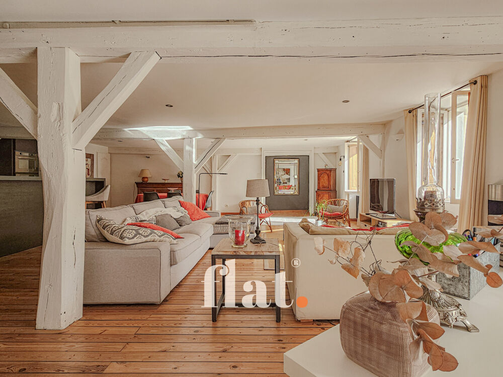 Vente Appartement T4/T5 - 130m2 | Patrimoine & caractère | Excellent état | DPE B. Nantes