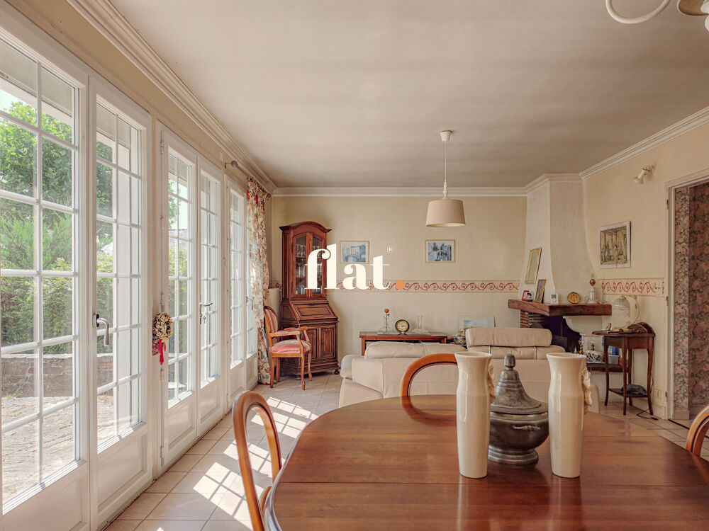 Vente Maison Maison R + 1 + garage   - 120 m2 - 3 chambres - Sautron bourg Sautron