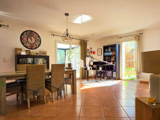 Vente Maison MAISON INDIVIDUELLE 2003 | 4 CHAMBRES | GARAGE | SPA & JARDIN St herblain