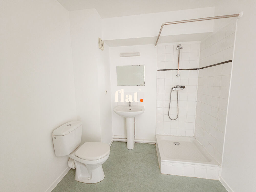 Vente Appartement Grand studio avec stationnement proche facultés Nantes