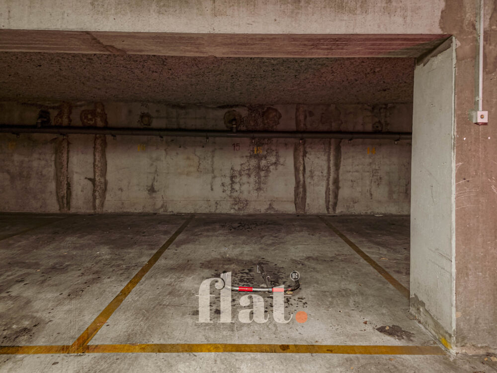 Location Parking/Garage Place de Parking en SOUS-SOL dans Résidence Sécurisée - rue Saint Hermeland 44200 - Nantes