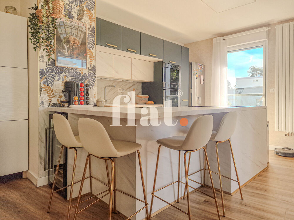 APPARTEMENT BORDS DE SEVRES - 85 m2 - TROIS CHAMBRES - VASTE TERRASSE - GARAGE EN SOUS-SOL