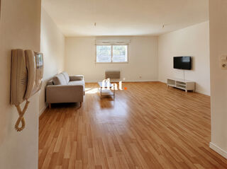 Vente Appartement Grand studio avec stationnement proche facultés Nantes