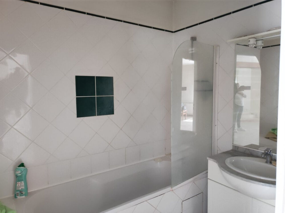 Appartement 2 chambres + grande terrasse + place Parking GALLARDON