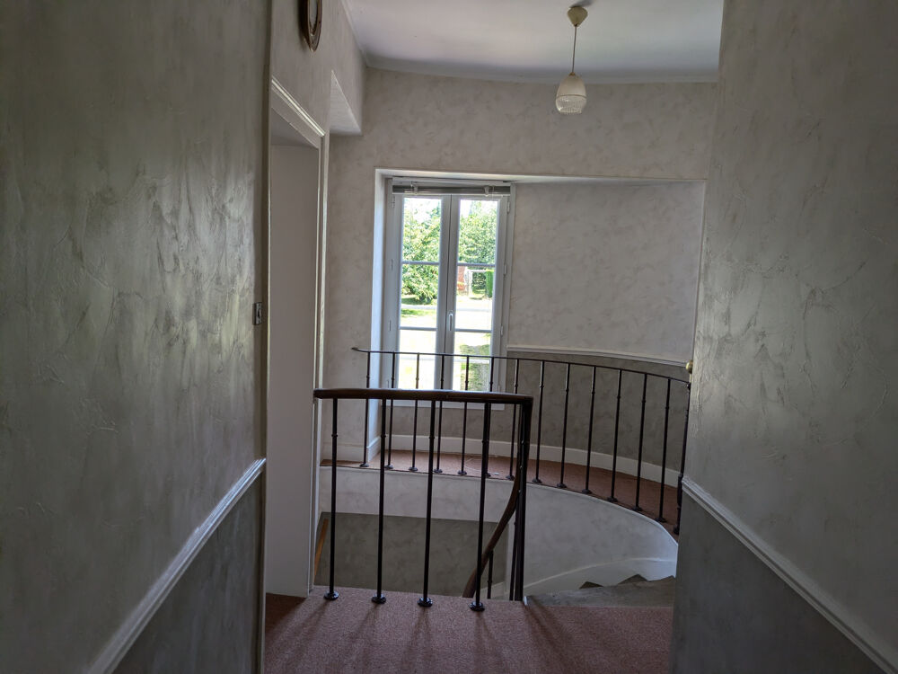 Maison 5 pièces 126 m² · à Epernon · 126 m² · 210 000 €