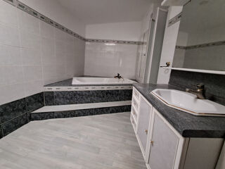  Maison � vendre 9 pi�ces 215 m�