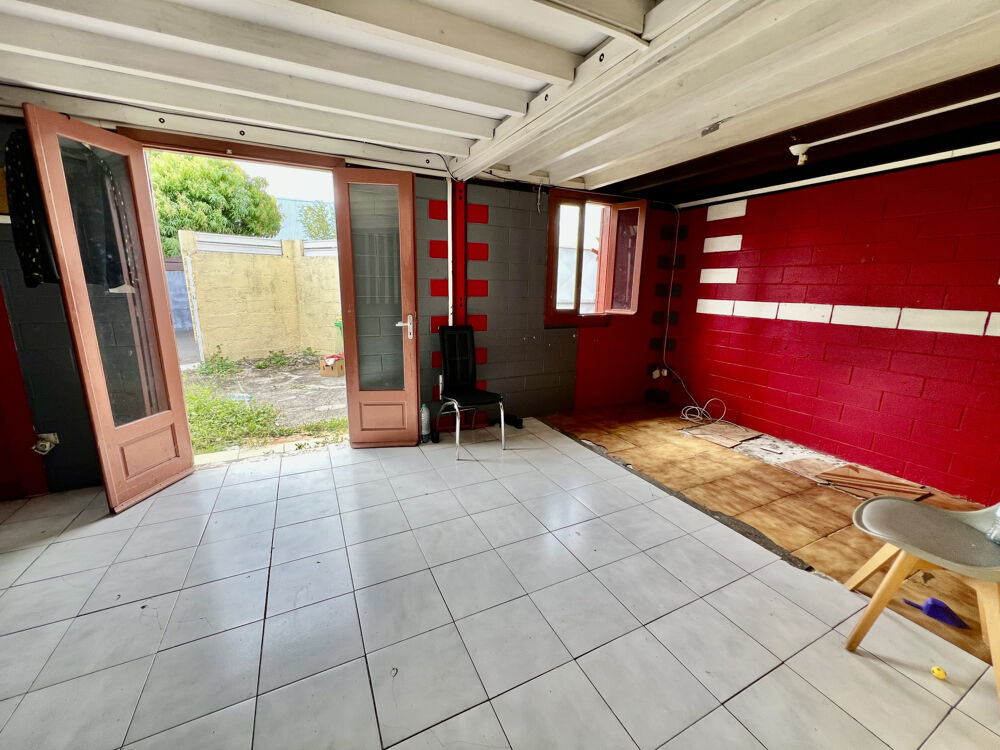 Vente Maison SAINT PIERRE 97480 - MAISON T5 - TRAVAUX - QUARTIER PRISÉ - PROCHE DE TOUTES COMMODITÉS St pierre