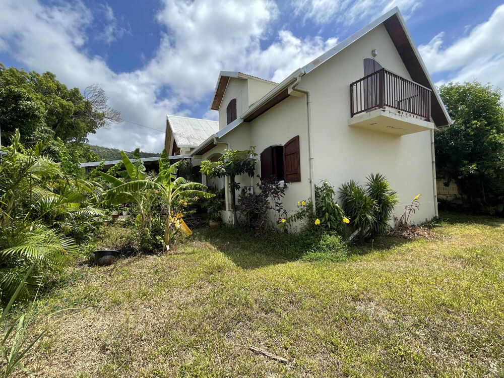 SAINT JOSEPH MANAPANY LES BAINS- 97480 - BELLE VILLA - PROCHE DES COMMODITÉS