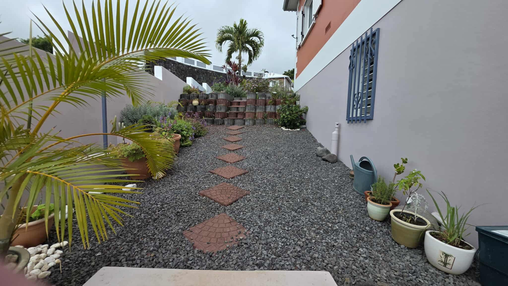 PETITE ILE 97429 - VILLA MODERNE ET CONFORTABLE - PISCINE - VUE DEGAGEE