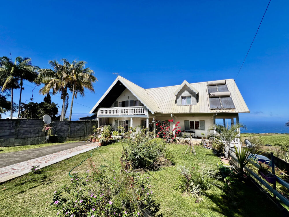 PETITE ÎLE 97429 - ENSEMBLE IMMOBILIER EN BON ETAT GÉNÉRAL - BON RENDEMENT LOCATIF - MAGNIFIQUE VUE MER