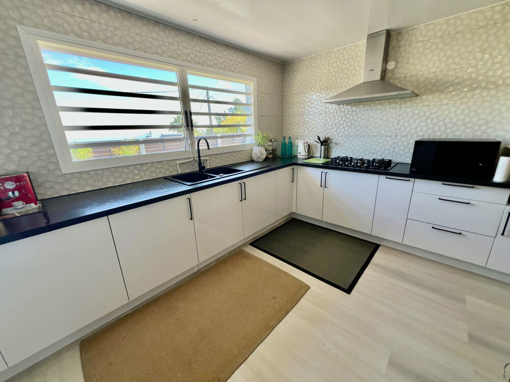 Vente Maison TAMPON 97430 - MAISON F4/5 EN BON ETAT GENERAL - ABRI VOITURE -  SECTEUR CALME Le tampon