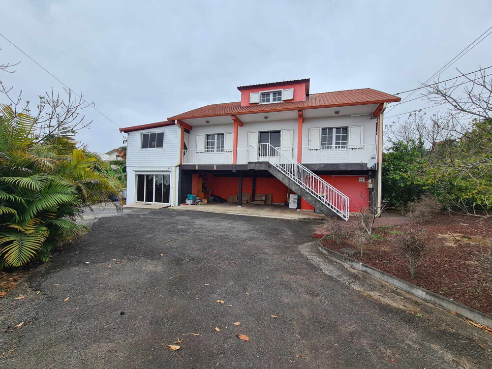 Vente Maison TAMPON 97430 - MAISON FAMILIALE + DÉPENDANCE - BEAUX VOLUMES - QUARTIER AGRÉABLE Le tampon