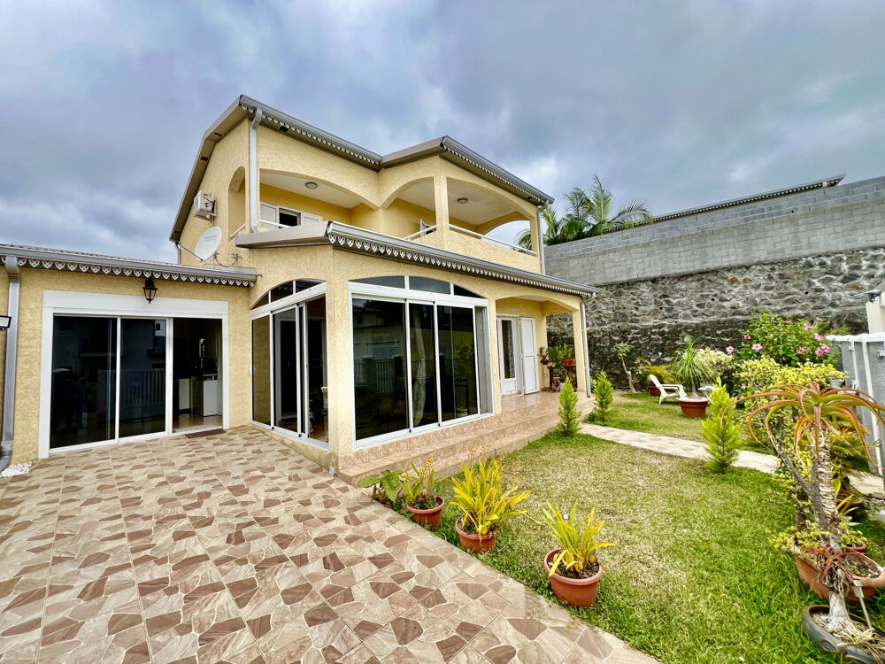 Maison 4 pièces 121 m² · à St Pierre · 121 m² · 400 000 €