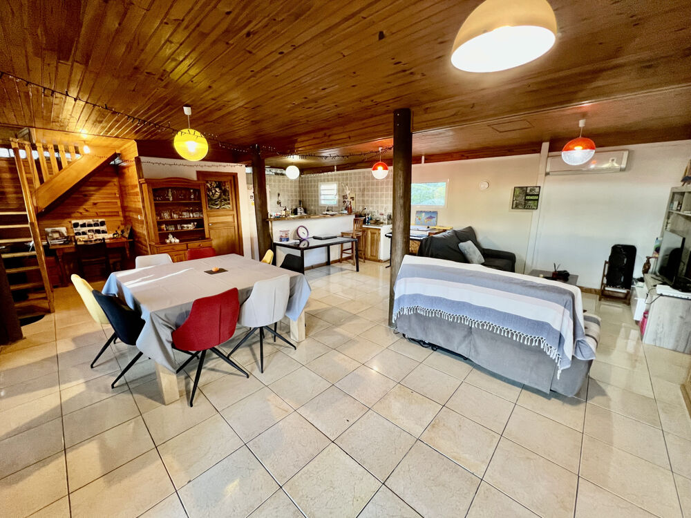 Vente Maison TAMPON 97430 - ENSEMBLE IMMOBILIER - VASTE PARCELLE - REVENU LOCATIF - ENVIRONNEMENT VERDOYANT Le tampon