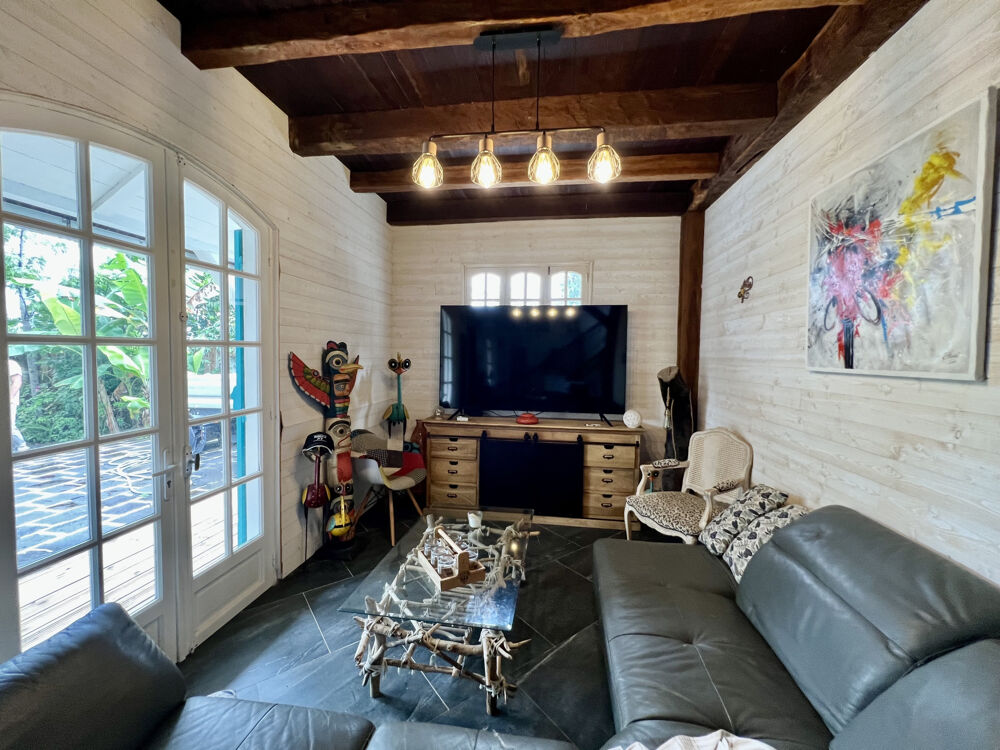 Vente Maison TAMPON 97430 - VILLA FAMILIALE - BELLE PARCELLE - BEAUX VOLUMES - PROCHE DES COMMODITÉS Le tampon