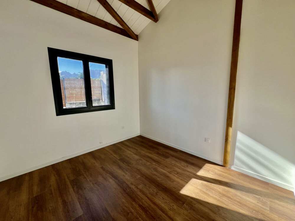 Vente Maison TAMPON 97480 - MAISON T4 - WOODEN HOUSE - BEAUX VOLUMES - QUARTIER CALME Le tampon