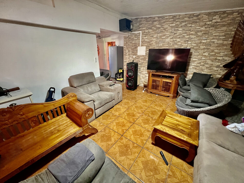 Vente Maison SAINT PIERRE 97410 - MAISON FAMILIALE - BEAUX VOLUMES - CADRE AGRÉABLE - PROCHE DE TOUTES COMMODITÉS St pierre