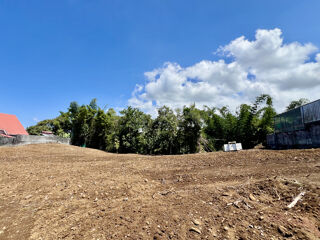  Terrain à vendre 323 m²