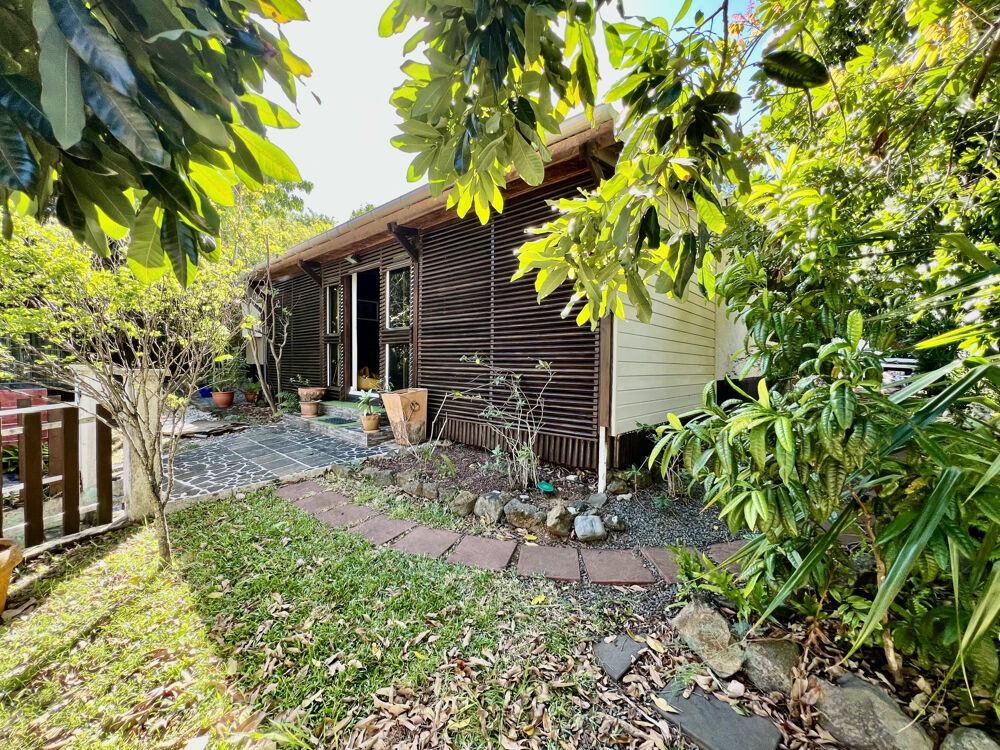 Vente Maison SAINT JOSEPH 97480 - MAISON T4 - BEAUX VOLUMES - VASTE PARCELLE - QUARTIER AGRÉABLE St joseph