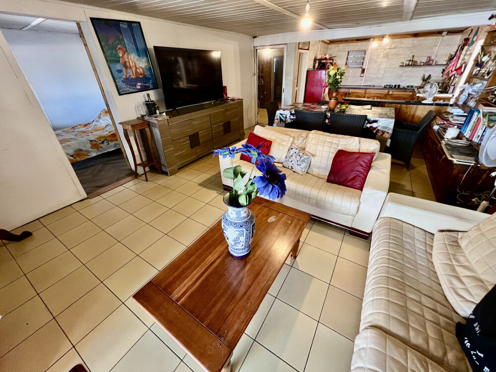 Vente Maison SAINT JOSEPH 97480 - MAISON LUMINEUSE - BUREAU - GARAGE - QUARTIER PRISÉ St joseph