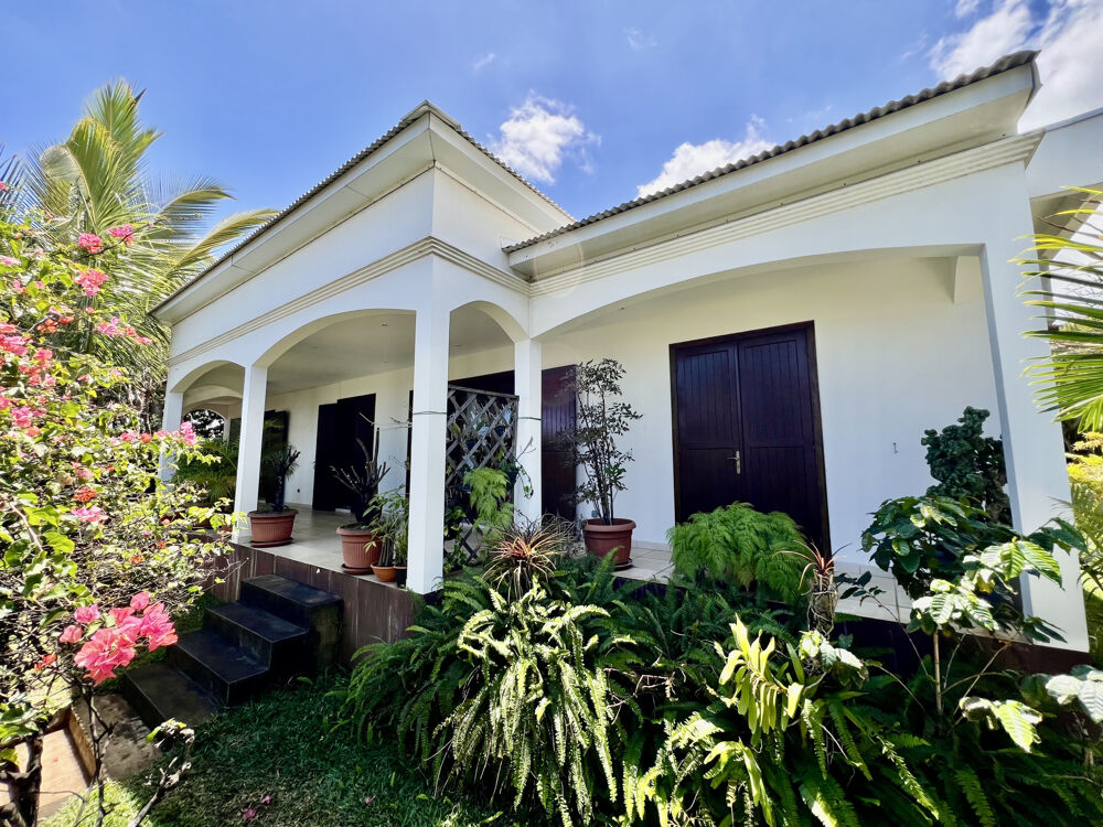 � vendre  Maison Saint-Pierre (97410)