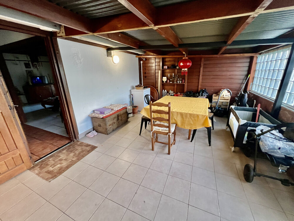 Vente Maison TAMPON 97430 - VILLA F4 TYPE CHALET - PARFAITEMENT ENTRETENUE - CADRE BUCOLIQUE - VASTE TERRAIN PLAT Le tampon