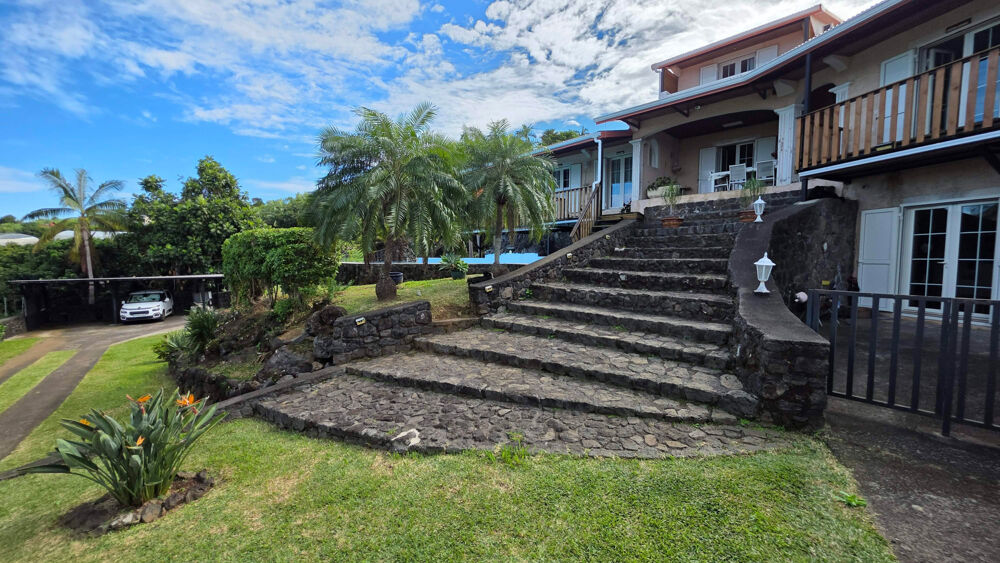 Vente Maison SAINT JOSEPH 97480 - ENSEMBLE IMMOBILIER - BON RENDEMENT - PISCINE - PROCHE COMMODITÉS St joseph