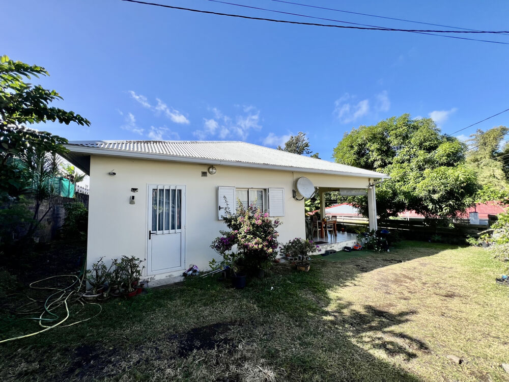 SAINT JOSEPH 97480 - VILLA F3 + BUREAU - VARANGUE OUVERTE - TERRAIN PLAT ET CLOTURE - SECTEUR RECHERCHÉ