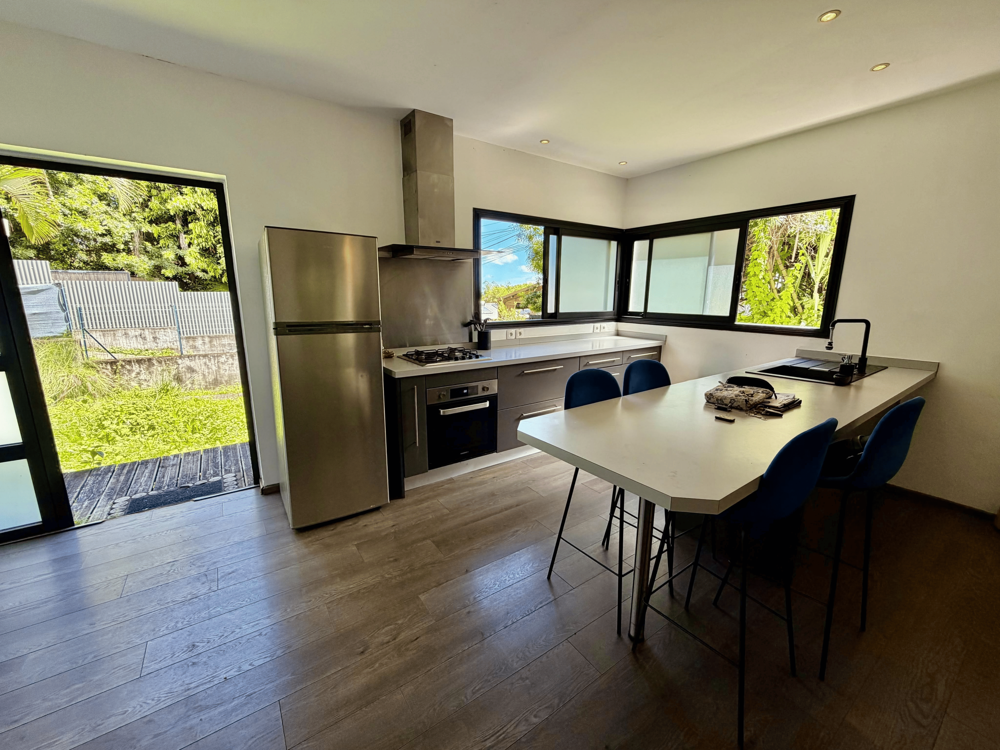SAINT PIERRE 97410 - VILLA F4 - BIEN ENTRETENU