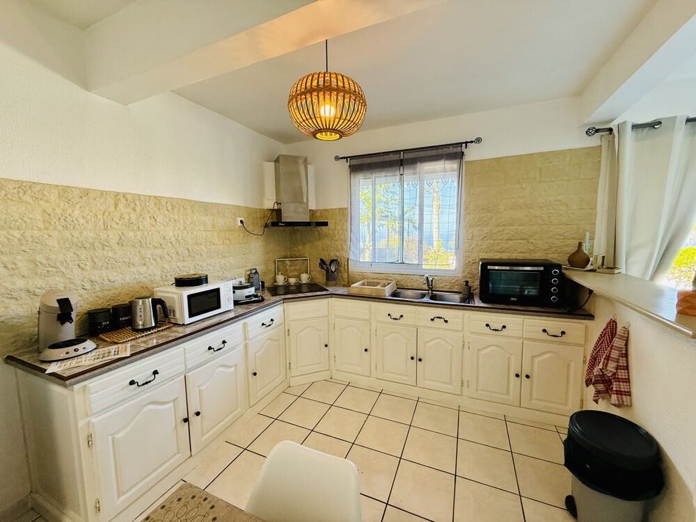 SAINT JOSEPH 97480 - VILLA CONFORTABLE SPACIEUSE - BONNE RENTABILITÉ LOCATIVE - VUE MER IMPRENABLE