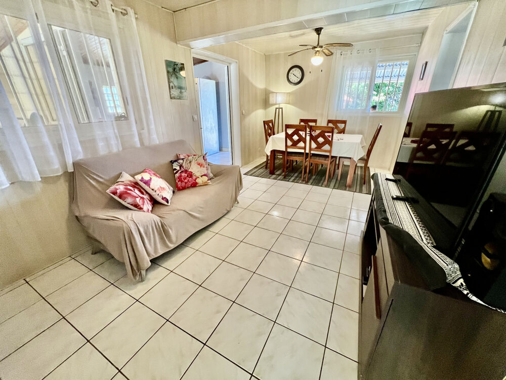 SAINT JOSEPH 97480 - VILLA F4 EN PARFAIT ETAT - VASTE TERRAIN - QUARTIER CALME