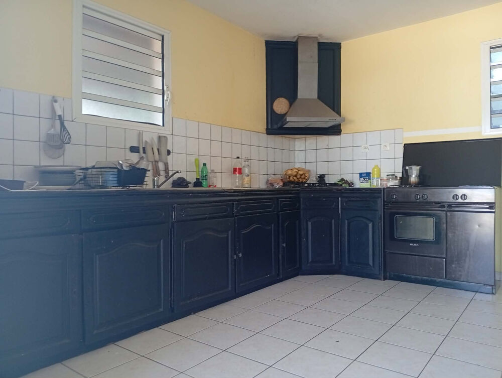 Vente Maison SAINT JOSEPH 97480 - VILLA F4 - LUMINEUSE - AGREABLE À VIVRE - PROCHE DES COMMODITÉS St joseph
