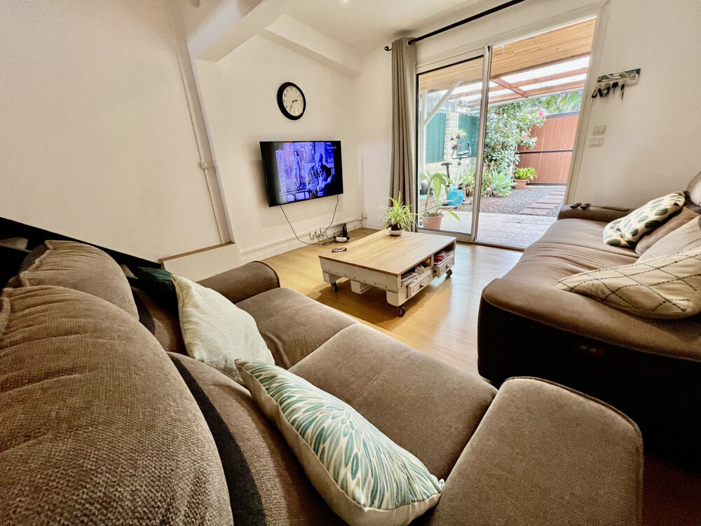 Vente Maison TAMPON 97430 - CHARMANTE MAISON - 3 CHAMBRES - PROCHE COMMODITÉS - FACILE D'ACCÈS Le tampon