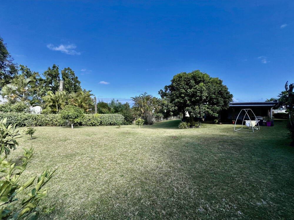 Vente Maison TAMPON 97430 - ENSEMBLE IMMOBILIER ENTRETENU - ENVIRONNEMENT CALME  - VASTE TERRAIN - FACILE D'ACCÈS Le tampon