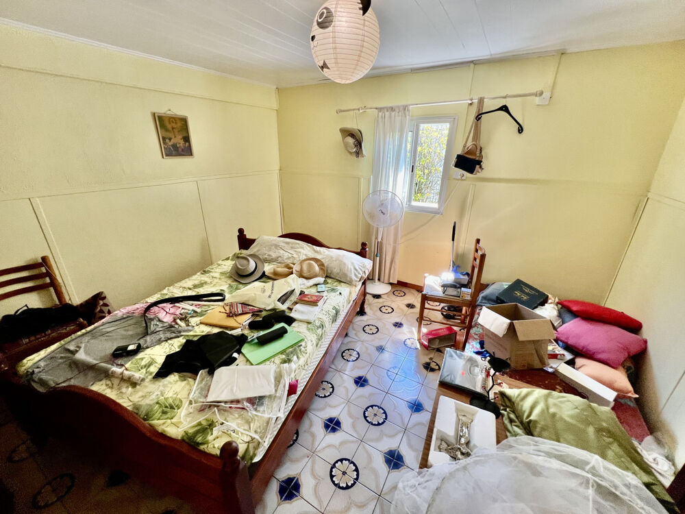 Vente Maison SAINT JOSEPH 97480 - VILLA F3 - BEAUX VOLUMES - VASTE PARCELLE - BONNE SITUATION GÉOGRAPHIQUE St joseph