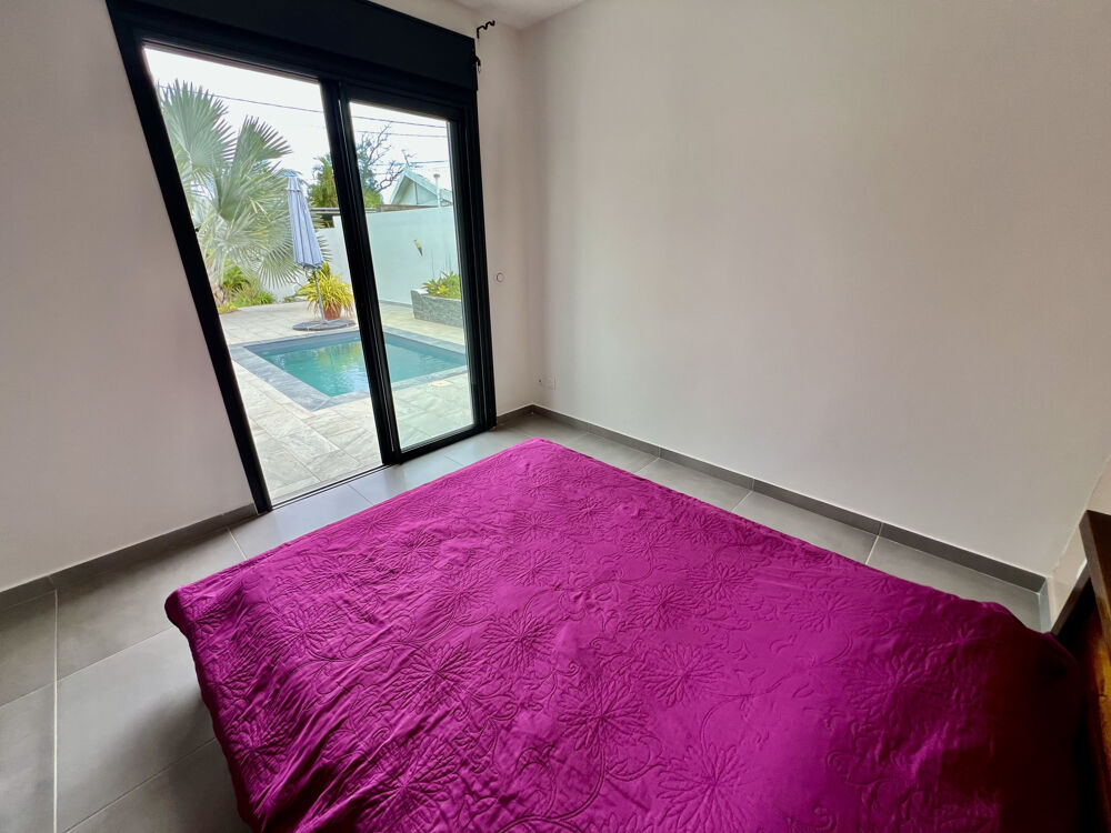 Vente Maison SAINT JOSEPH 97480 - VILLA MODERNE - RÉCENTE - BEAUX VOLUMES - PISCINE - CADRE AGRÉABLE St joseph